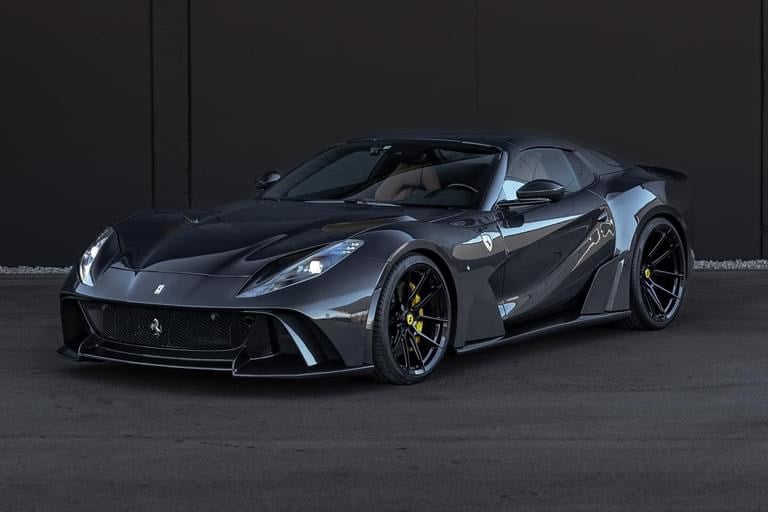 世界に1台！フェラーリ「812GTS」ベースのフルカーボン仕様車を披露