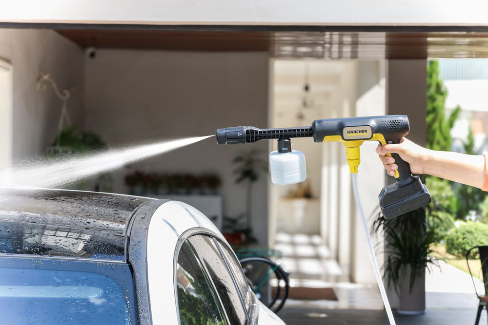 こんなケルヒャーを待ってた！ コードレスタイプのモバイル高圧洗浄機