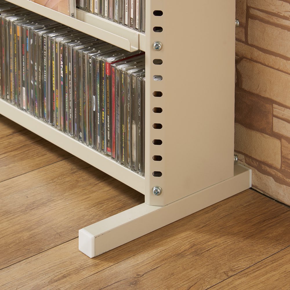 たっぷり収納！スチールラック 突っ張り式 コミック用 幅91.5cm 通販