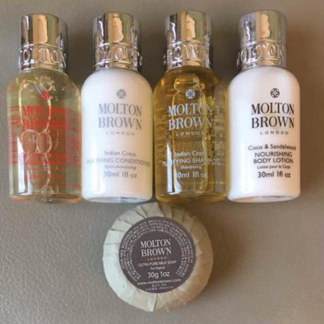 MOLTON BROWN - 新品☆モルトンブラウン アメニティセットの通販 by