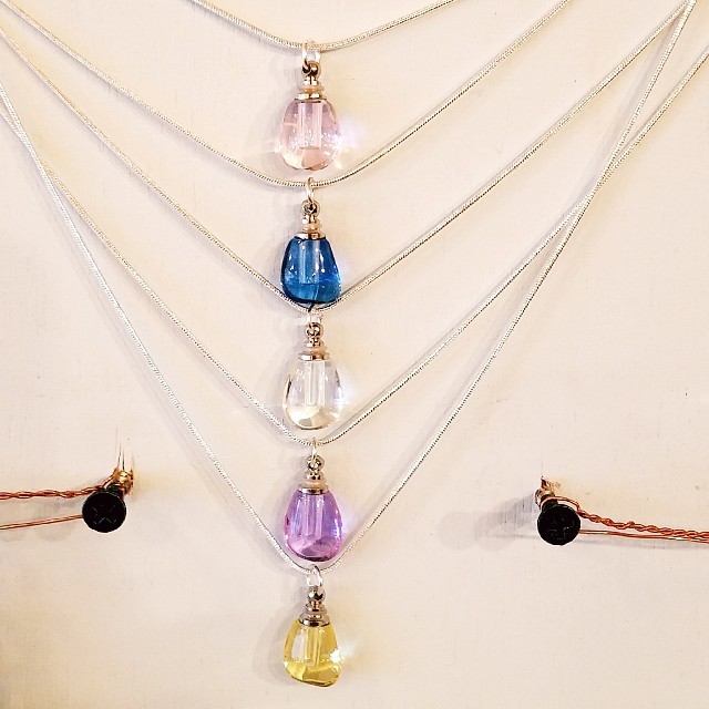 ドテラ愛用の方必見☆アロマペンダント☆シンプル☆スポイト付きの通販