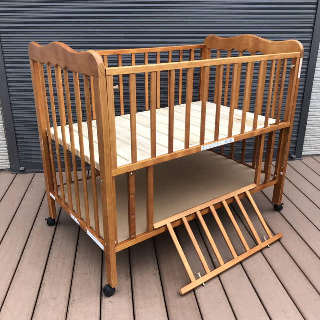 綺麗☆ 大和屋 ベビーベッド ハイタイプ♪ すのこ床板＆棚板♪ 早い者