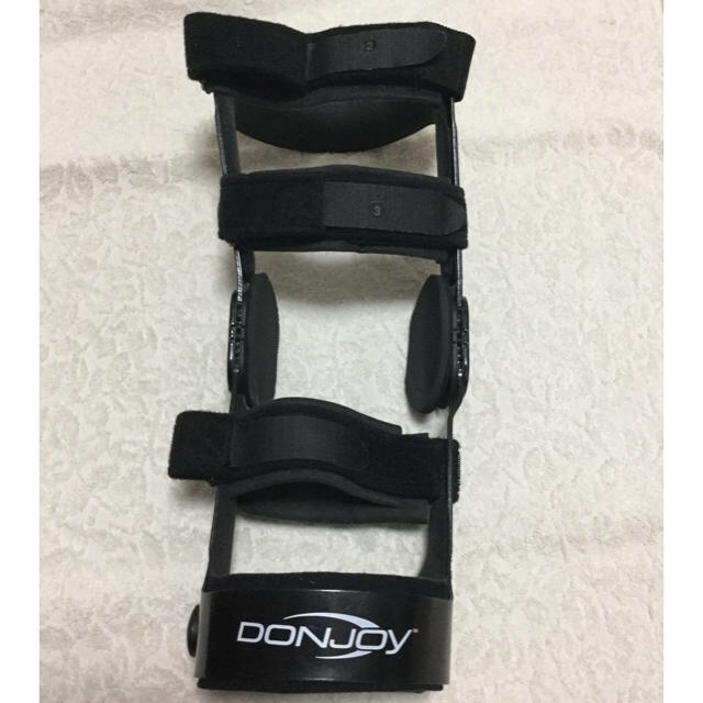 前十字靭帯 装具 左脚用 サポーター DONJOYの通販 by マイマイカブリン