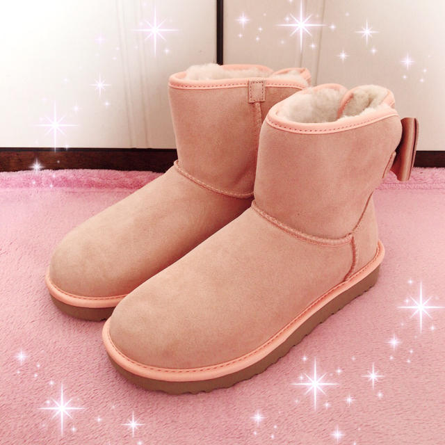 UGG - ☆UGG☆後ろリボン付き☆ムートンブーツ☆SATIN BOW MINI新品