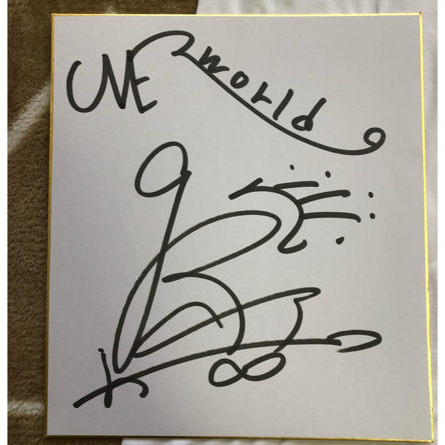 UVERworld Tシャツ takuya 直筆 サイン色紙の通販 by sun's shop｜ラクマ