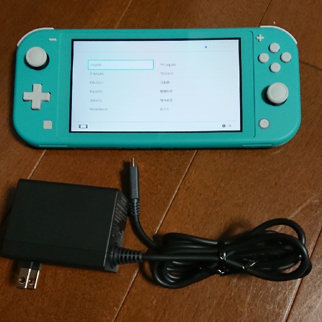 Nintendo Switch - ニンテンドースイッチ ライト 本体と充電器の通販