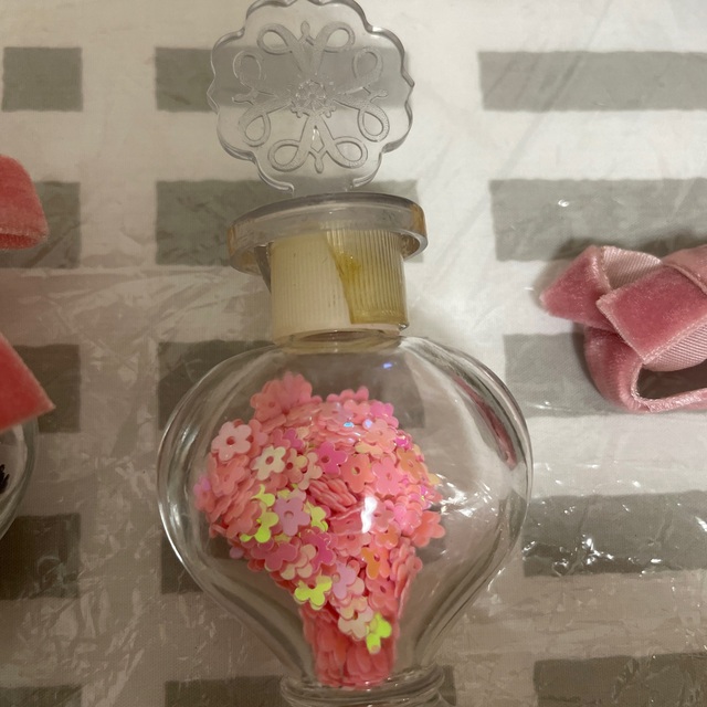 AVON - アンティークエイボン香水びんの通販 by ジョンくん｜エイボン