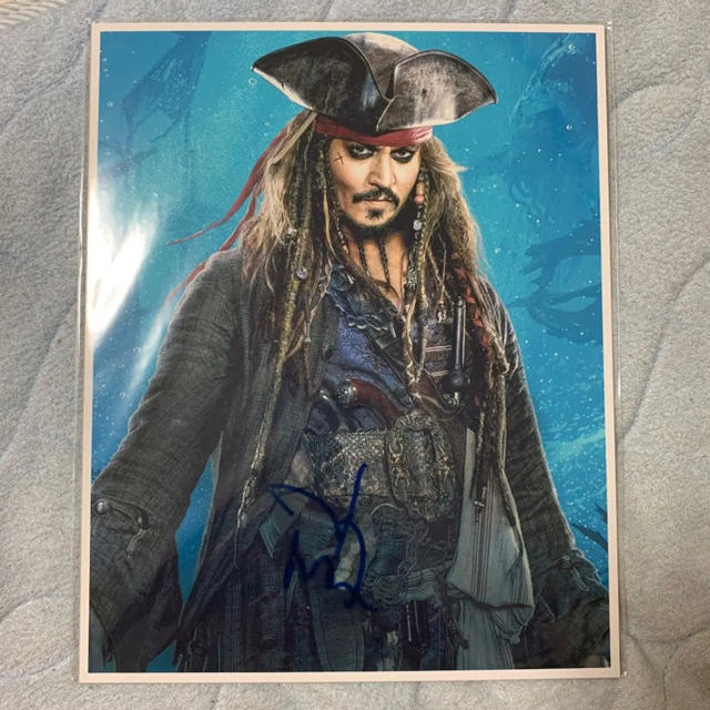 パイレーツ・オブ・カリビアン ジョニー・デップ 直筆サイン入り写真の