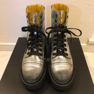 DIESEL（シルバー ・ ブーツ）のフリマアイテム一覧