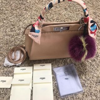 FENDI（ファー ・ ハンドバッグ）のフリマアイテム一覧