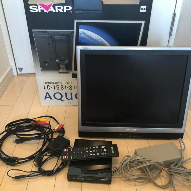 SHARP - シャープ 15型テレビ 地デジチューナーの通販 by にしにし's