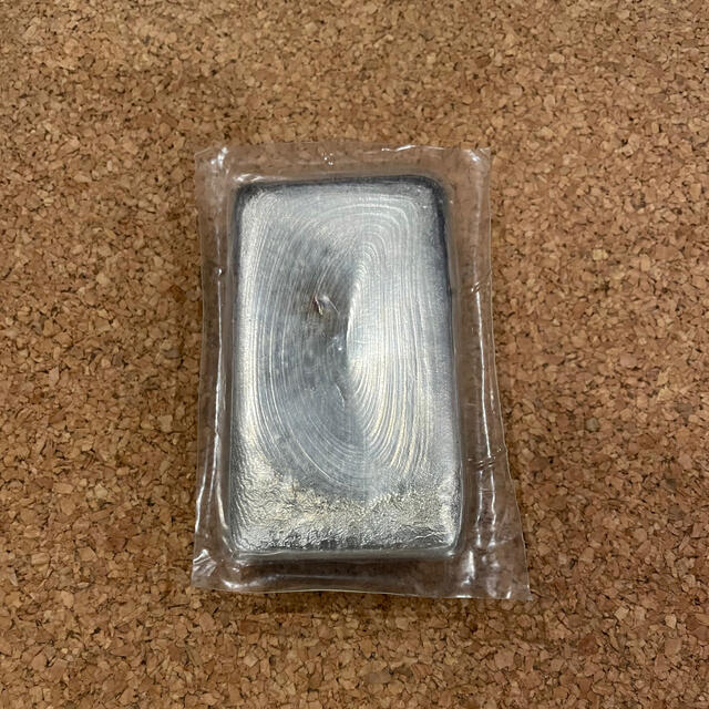 純銀地金・Ag999.9・田中貴金属の銀1kgインゴットの通販 by hello｜ラクマ
