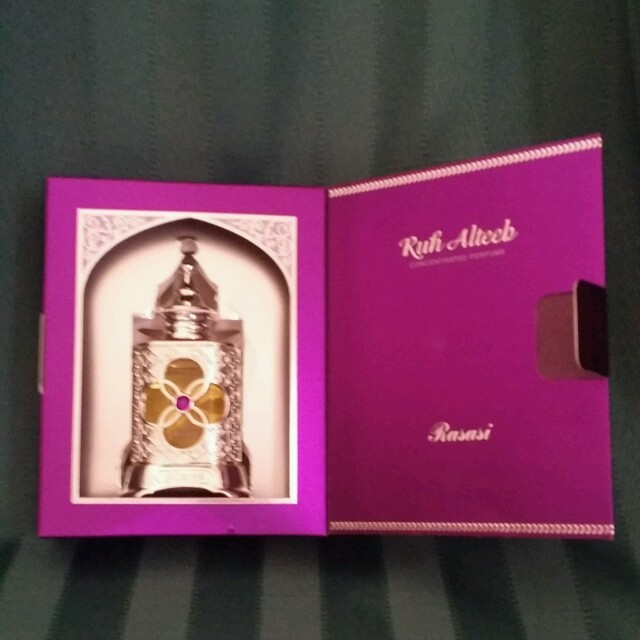Rasasi Ruh Al Teeb 香水 15ml 濃縮版 新品 日本未入荷の通販 by