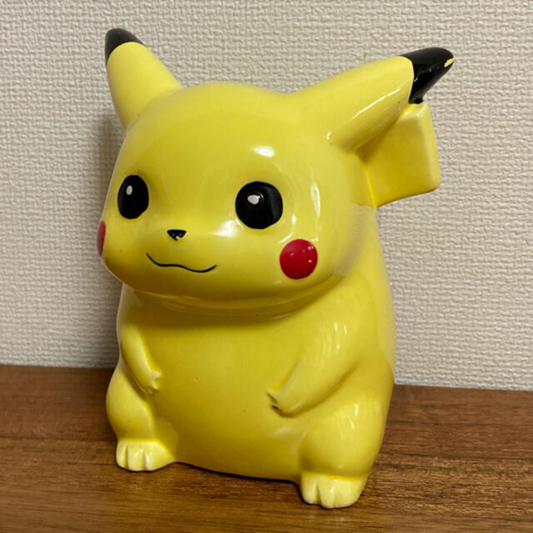 ポケモン - ピカチュウの貯金箱 フィギュリン（陶器人形）の通販 by