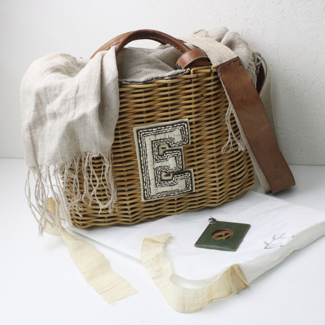 美品 ebagos エバゴス Eワッペン付ショルダー かごバッグ/ナチュラル