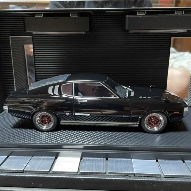 激レア未展示品イグニッションモデル1/18セリカ1600GT LB TA27 黒の