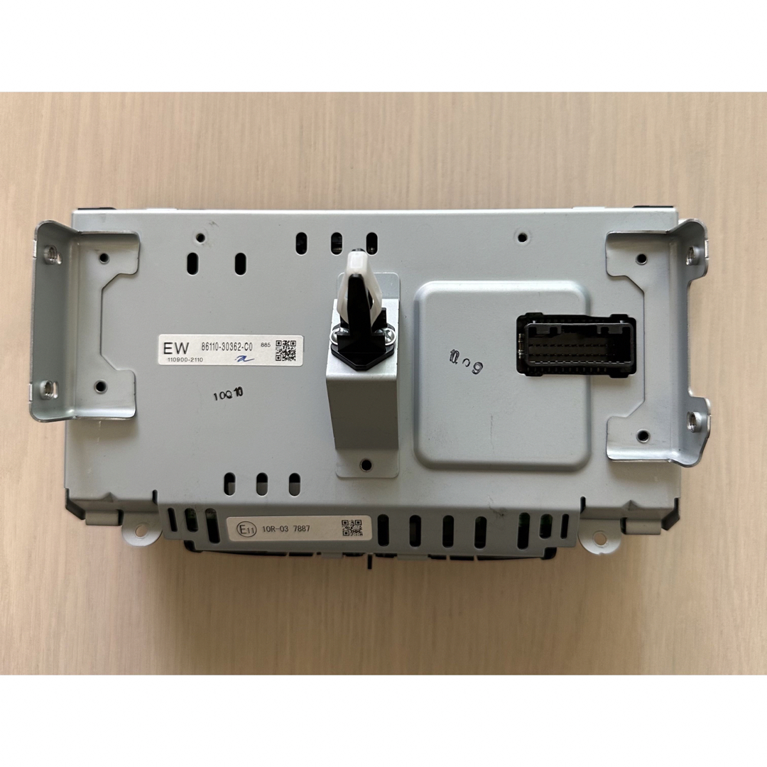 トヨタ - クラウン AWS210 エアコンスイッチパネル 86110-30362-C0の