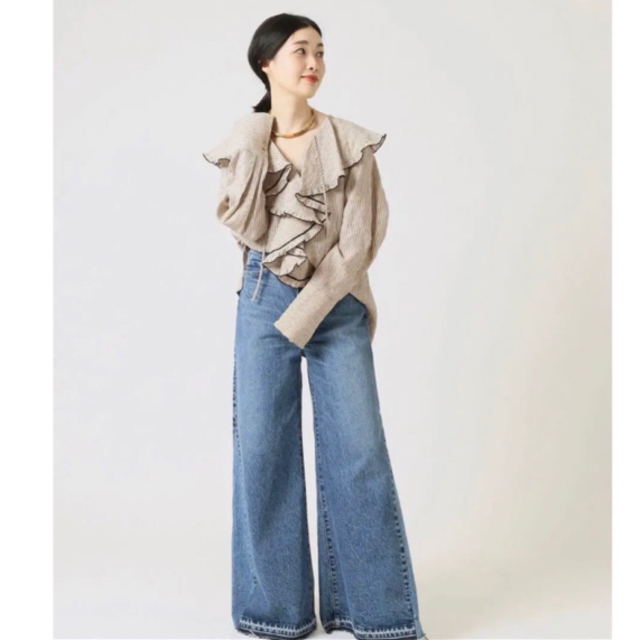 Uhr - uhr RUFFLE SHIRT フリルブラウスの通販 by miii｜ウーアならラクマ