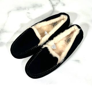 UGG（スリッポン/モカシン ・ ブラック/黒色系）のフリマアイテム一覧