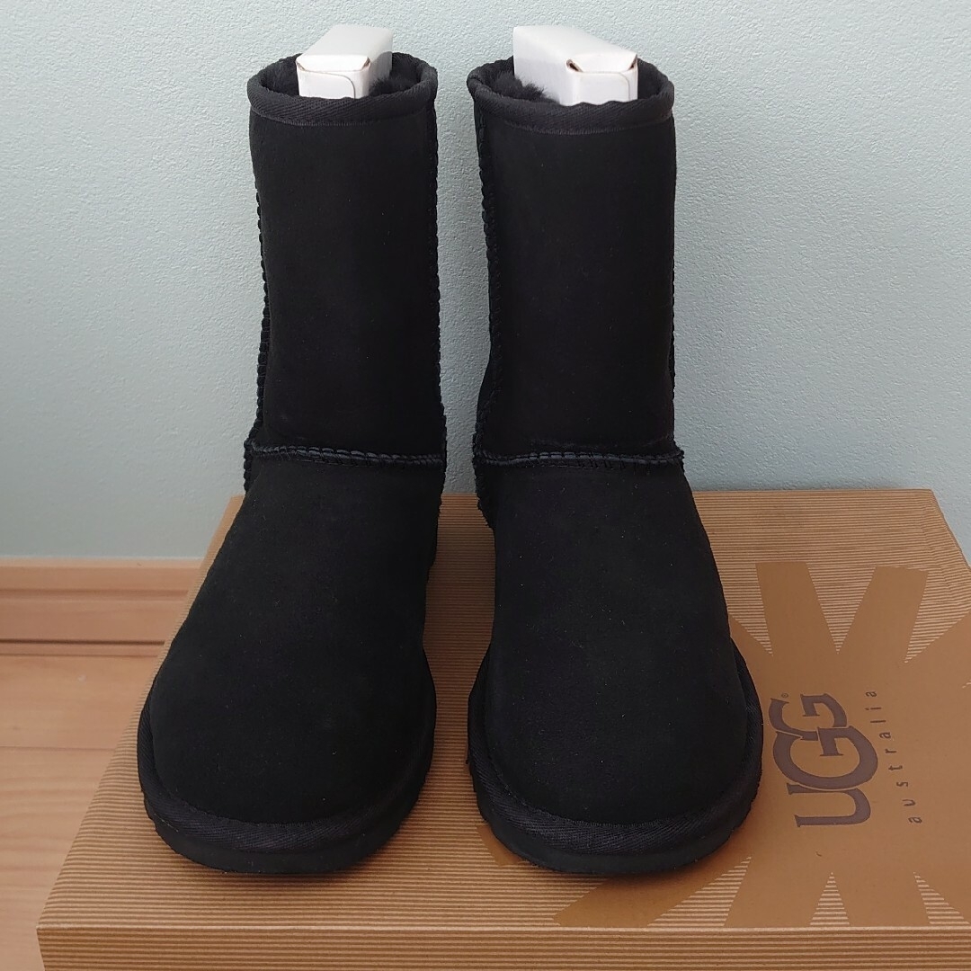 UGG アグ ムートンブーツ 黒