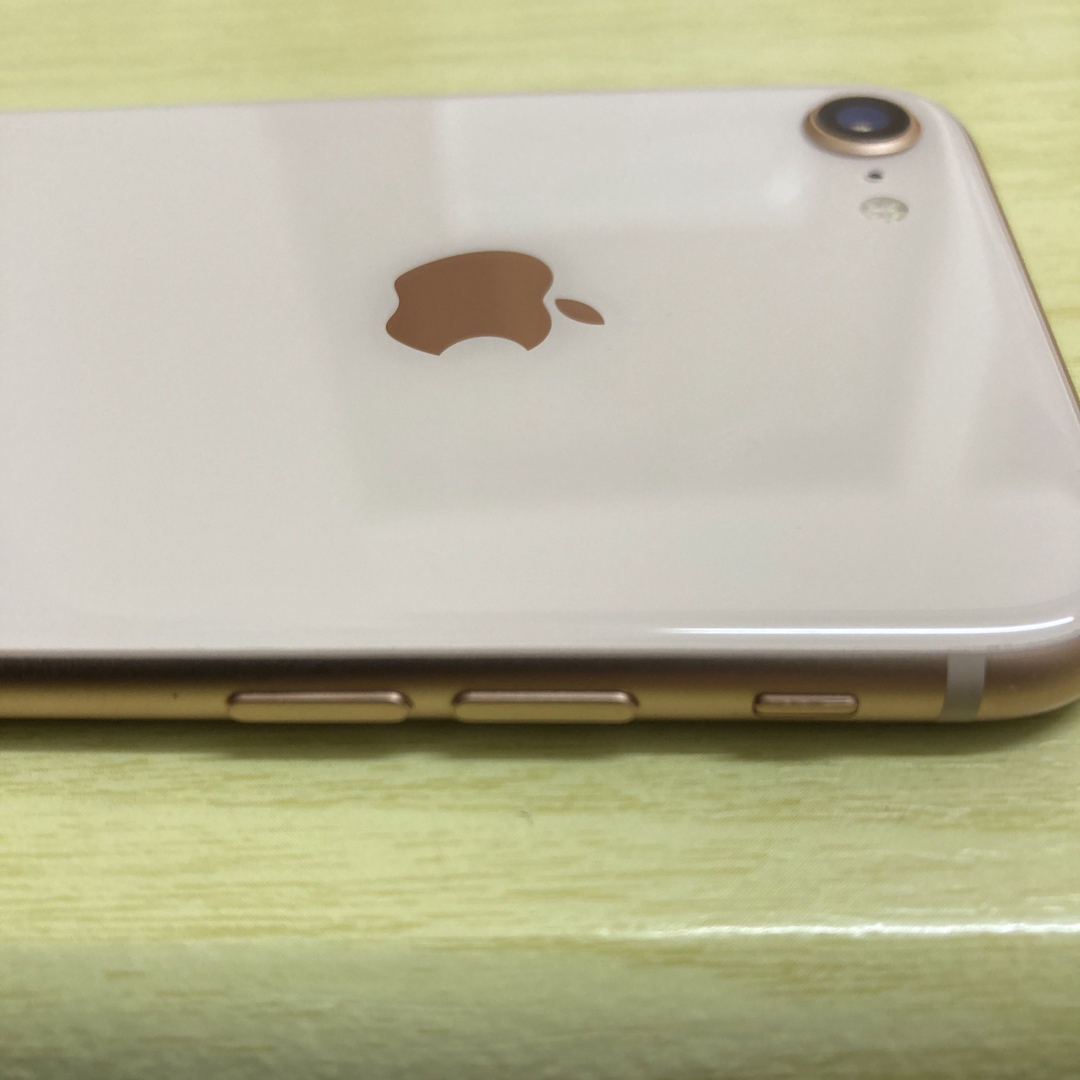 Apple iPhone 8 本体 バッテリー100% SIMロックなし Apple iphone8