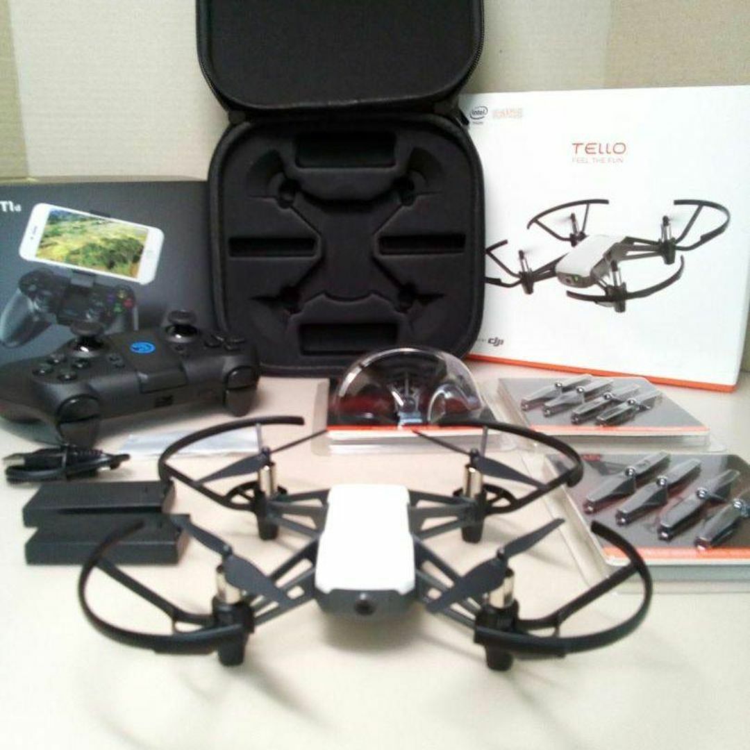 ドローン DJI Tello 送信機セット & 専用ケース・付属品付き ドローン