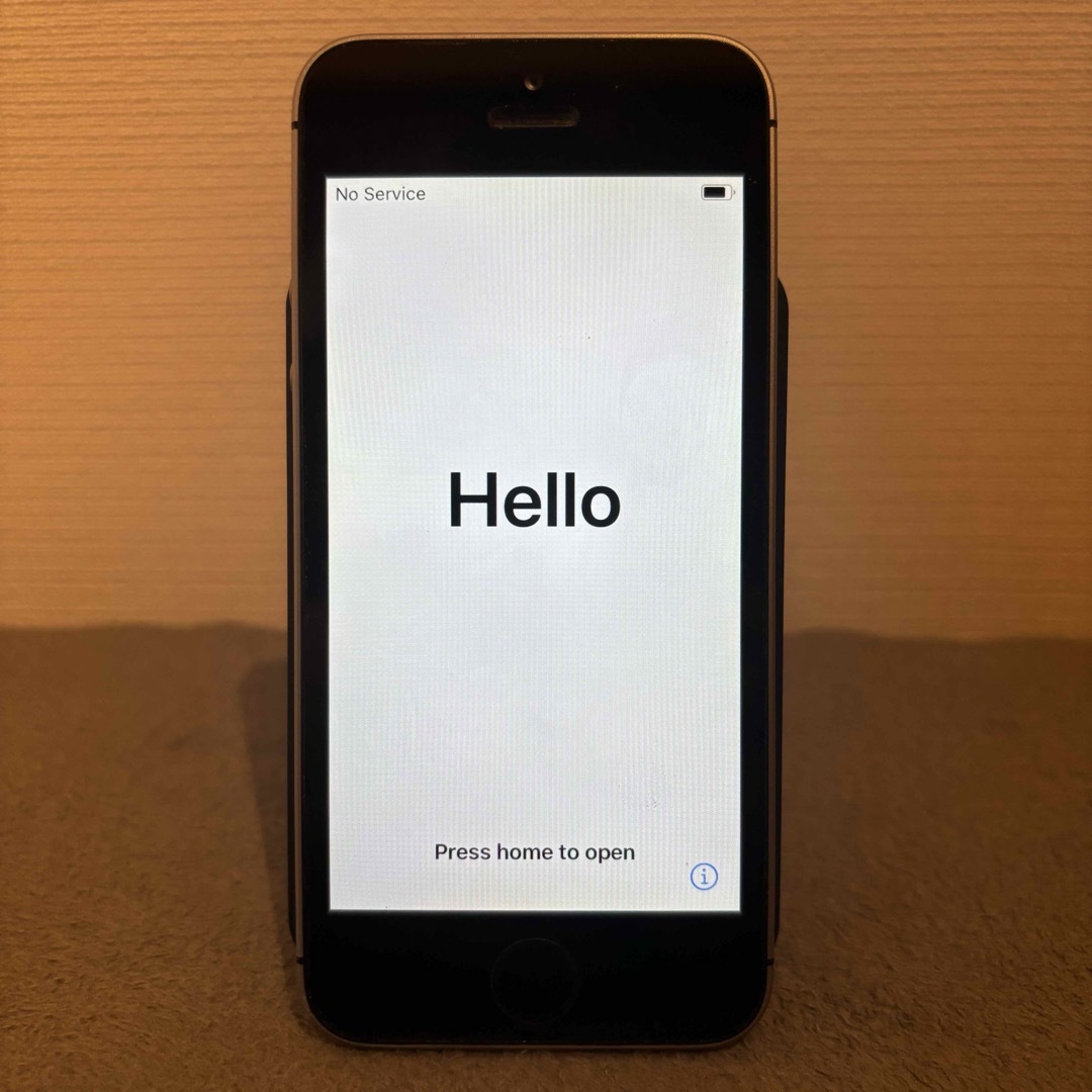 iPhone - 【超美品】iPhone SE 128GB SIMフリー 初期化済みの通販 by