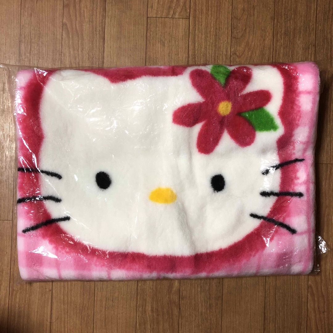 ハローキティ - 新品未使用 ハローキティひざ掛け毛布 Hello kitty