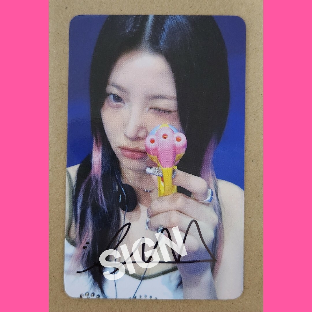 LE SSERAFIM ウンチェ 直筆サイン入り ラキドロ トレカ LE SSERAFIM