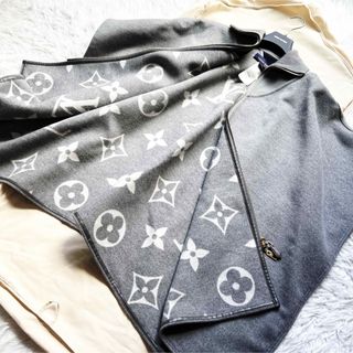 LOUIS VUITTON - 未使用 LOUISVUITTON ヴィトン モノグラム ポンチョ