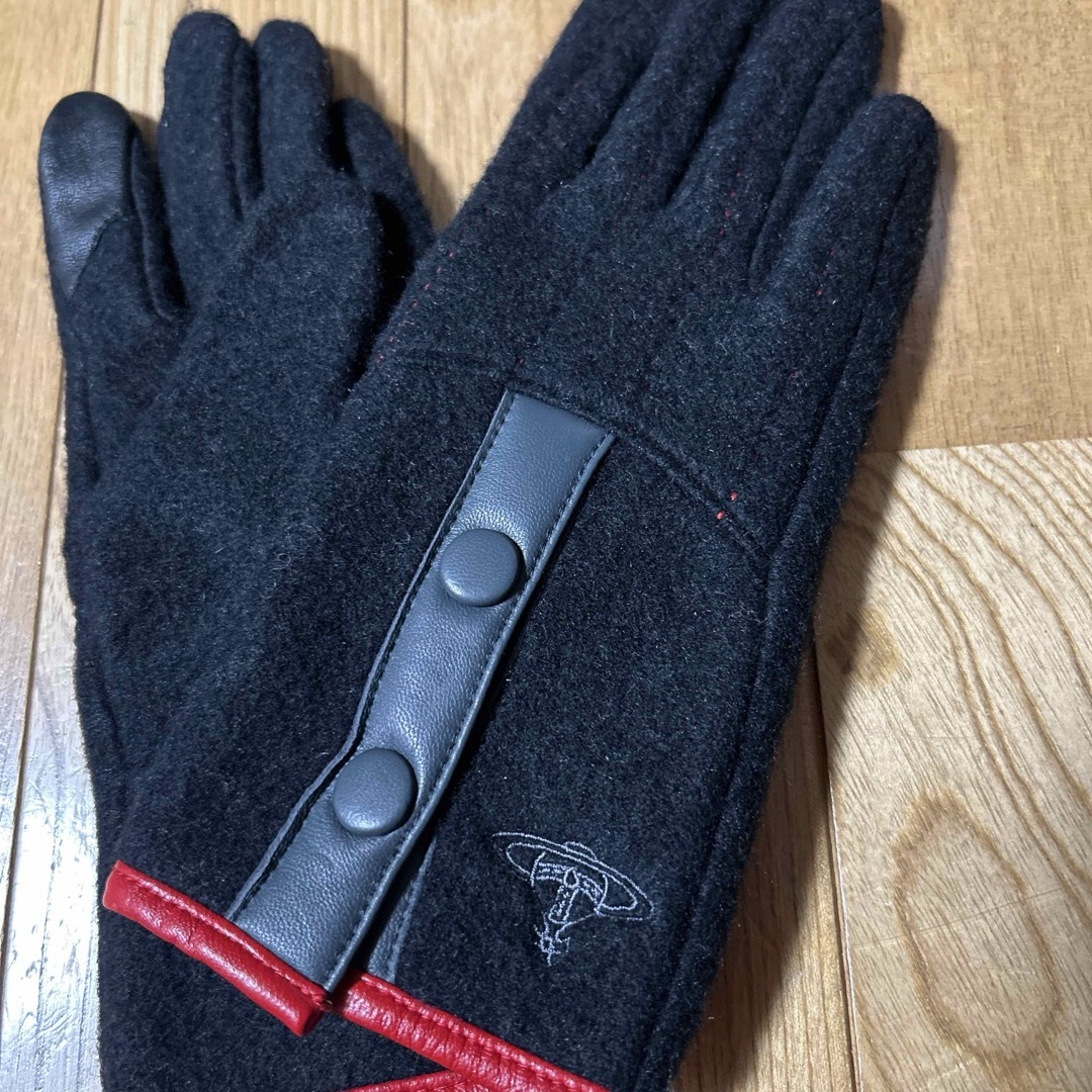 Vivienne Westwood - 新品 ヴィヴィアンウエストウッドの手袋の通販 by