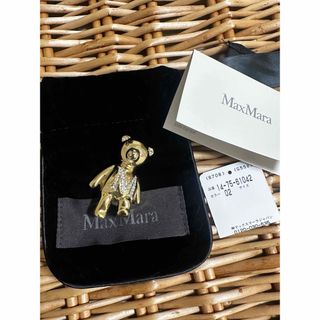 Max Mara（ブローチ/コサージュ）のフリマアイテム一覧