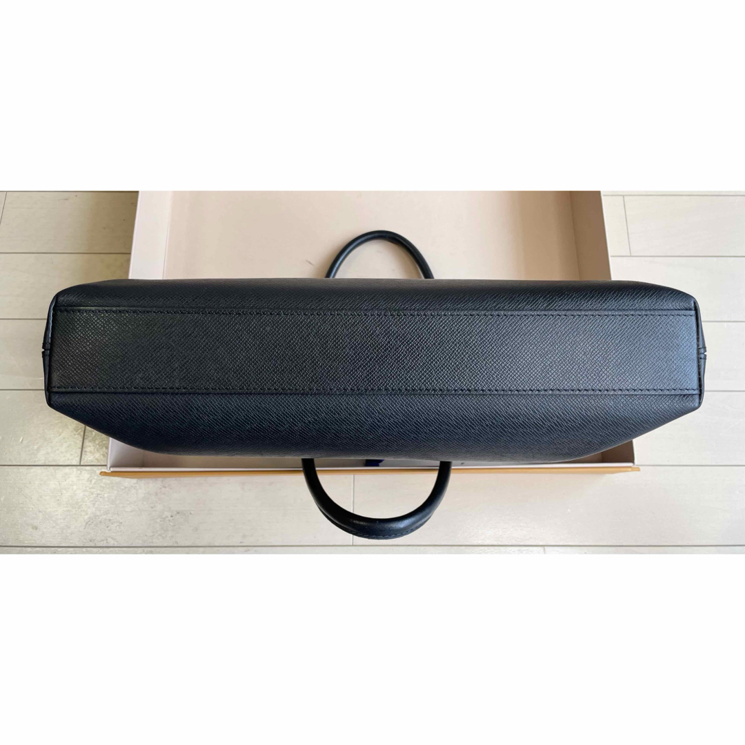 LOUIS VUITTON - Louis Vuitton Anton Taiga ブリーフケースの通販 by