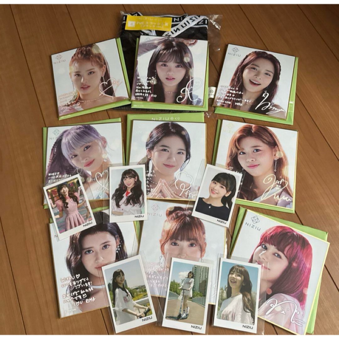 NiziU - NiziU 1番くじコンプリートセット おまけ付きの通販 by すぬー