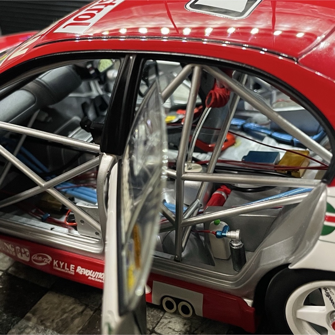 国内未入荷 1500台限定 1/18 CC ホールデン VY コモドア V8の通販 by