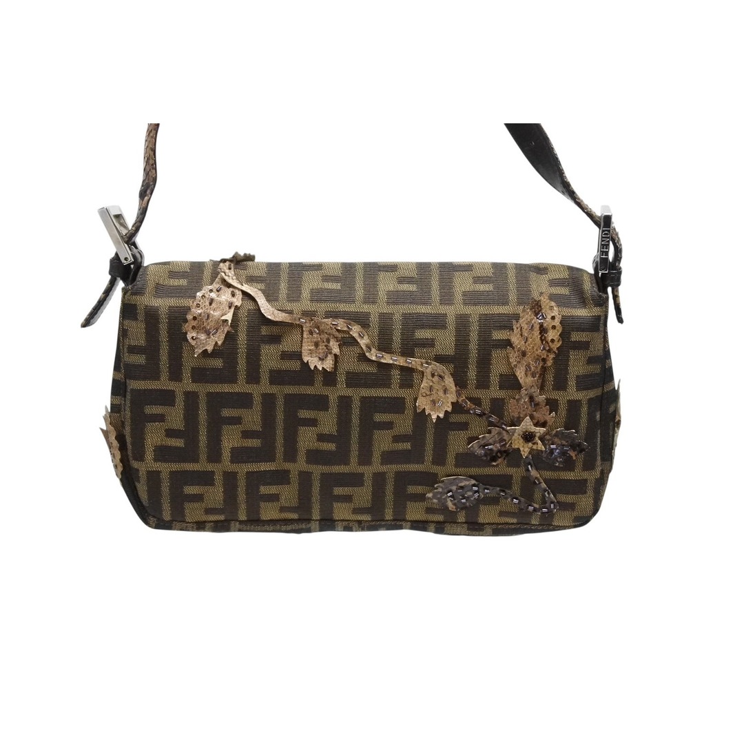 FENDI - 極美品 FENDI フェンディ マンマバケット ワンショルダー