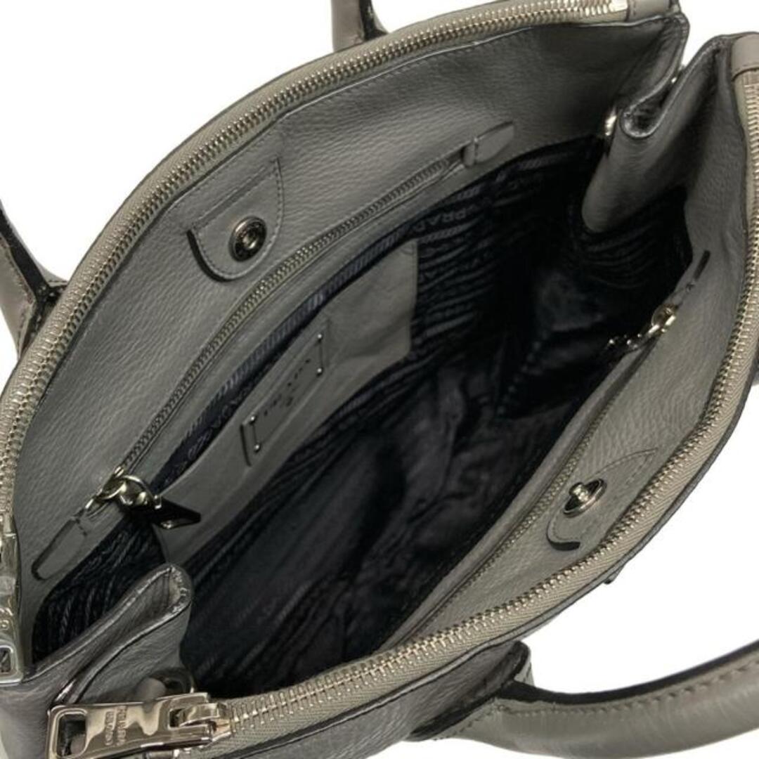 PRADA - PRADA(プラダ) ハンドバッグ - グレー 革タグ レザーの通販 by