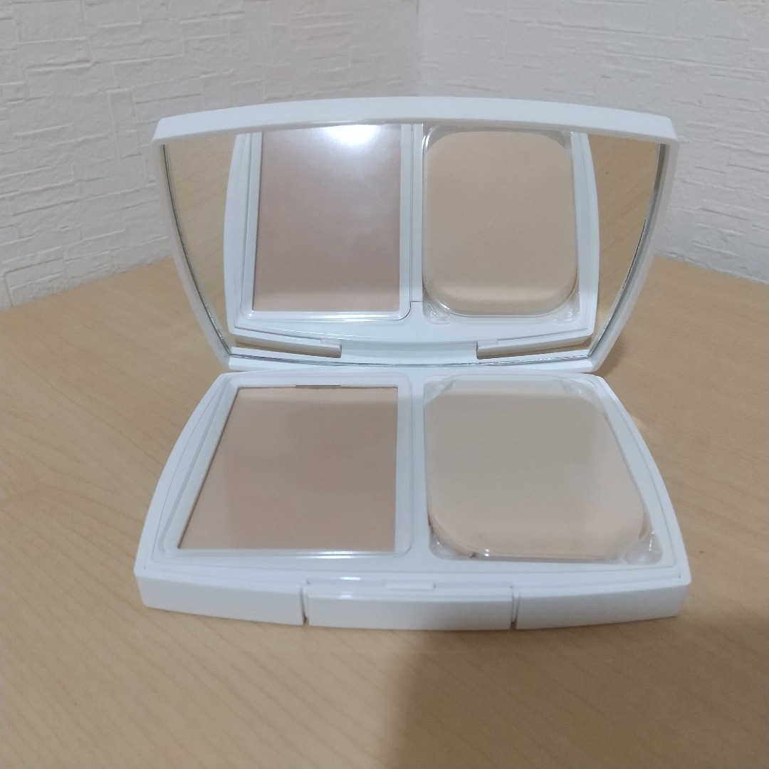 CHANEL - シャネル ル ブラン ブライトニング コンパクト B20