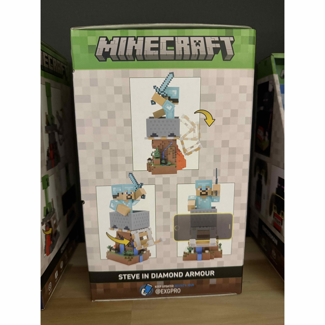 ダイヤモンド装備スティーブ コントローラースタンド マインクラフト