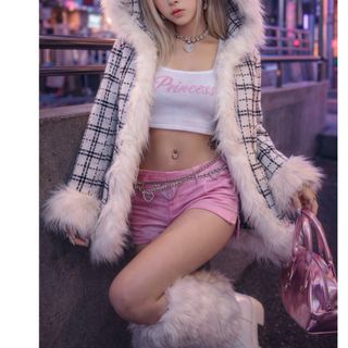 TRALALA - TRALALA de LIZLISAの通販 by 、｜トゥララならラクマ