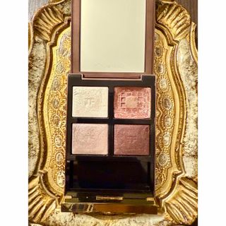 TOM FORD - トムフォード アイシャドウ 04 SUSPICION サスピションの