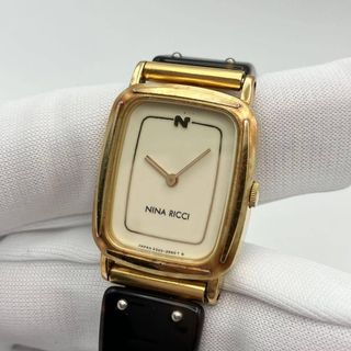 NINA RICCI（腕時計 ・ ゴールド/金色系）のフリマアイテム一覧