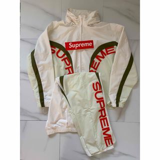Supreme（ナイロンジャケット）のフリマアイテム一覧