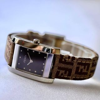 FENDI - フェンディ クアドロミニ シェル文字盤 スクエア 腕時計