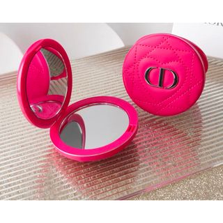 Christian Dior（ミラー）のフリマアイテム一覧