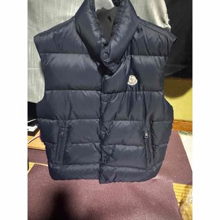 MONCLER（ダウンベスト ・ ブルー・ネイビー/青色系）のフリマアイテム一覧