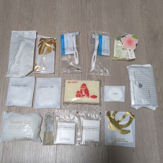 貝印 - 貝印 カミソリ 赤い彗星 シャア専用 グルーミングキット