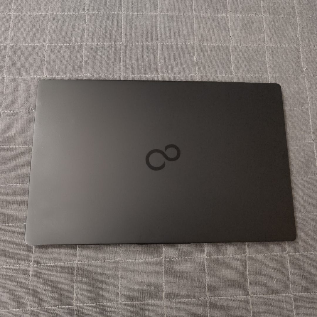 富士通 - 日本製 Fujitsu 美品 12世代 i5 8GB 512GB 超軽量 78の通販