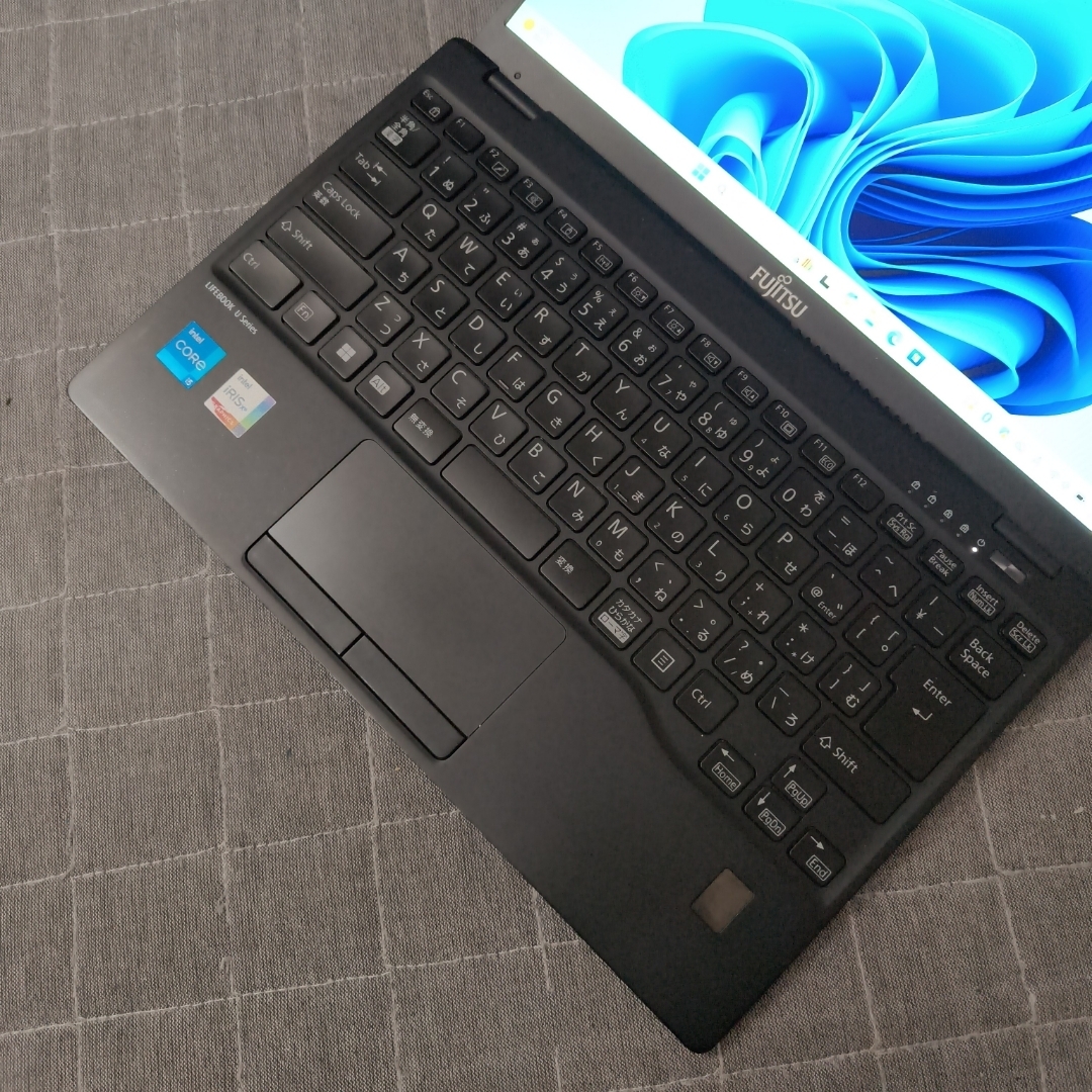 富士通 - 日本製 Fujitsu 美品 12世代 i5 8GB 512GB 超軽量 78の通販