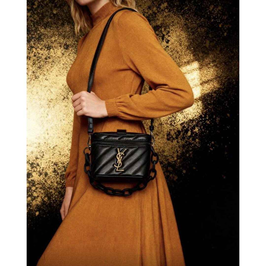 Yves Saint Laurent Beaute - イヴサンローランボーテ バニティポーチ